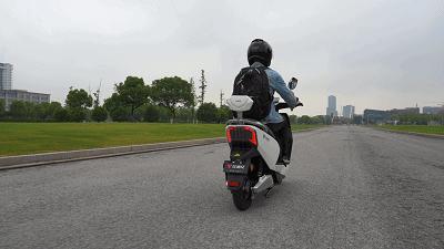 极速58km/h，为硬汉型男打造丨比德文锐舰E50评测报告