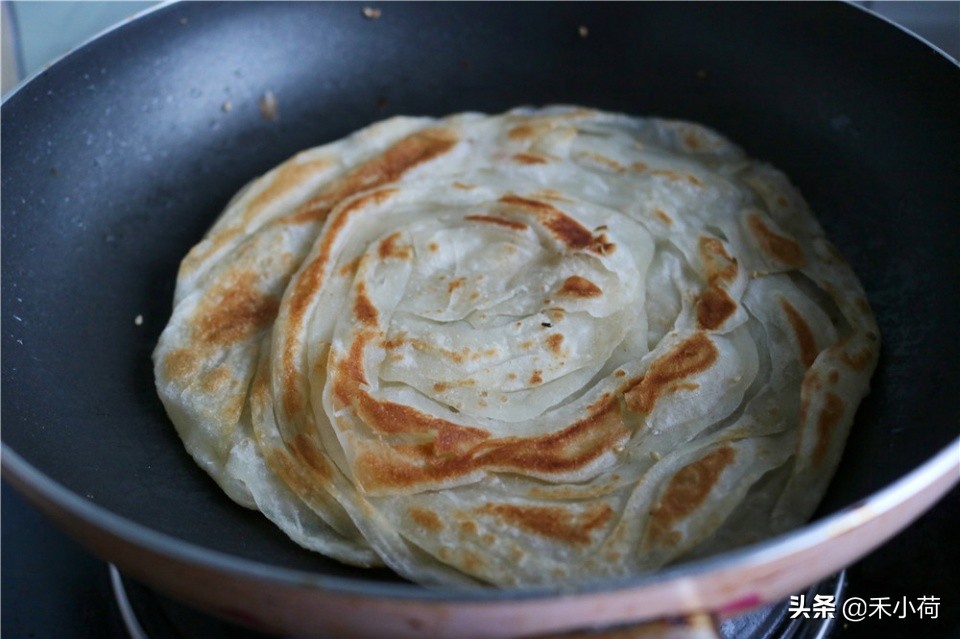 手抓饼怎样做的酥脆软嫩,手抓饼怎么做才柔软酥脆又多层