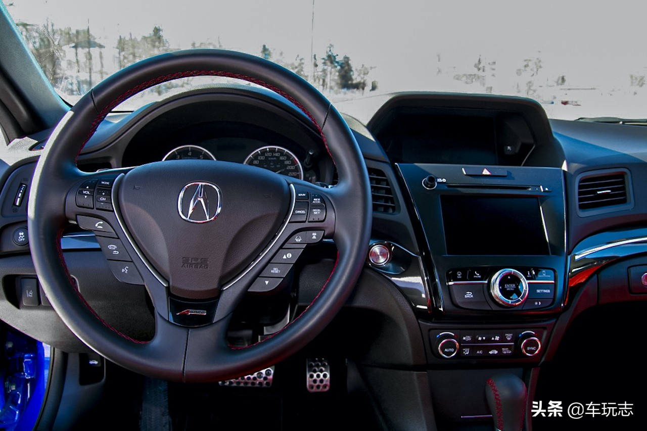 内饰很久没有更新了,体验2020款讴歌ILXTechA-Spec