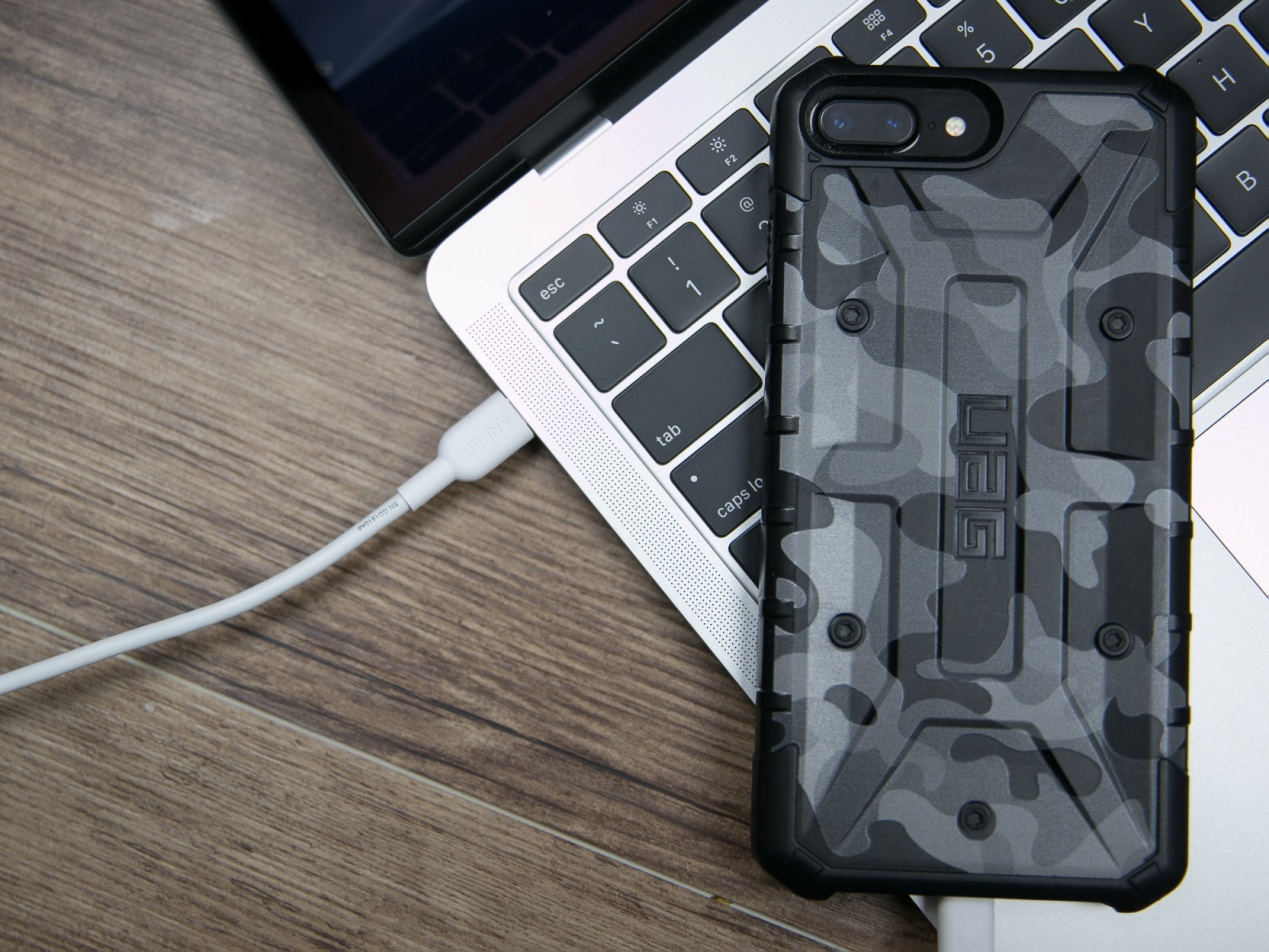 anker30w充电器对比苹果18w充电器,anker20w和苹果原装快充