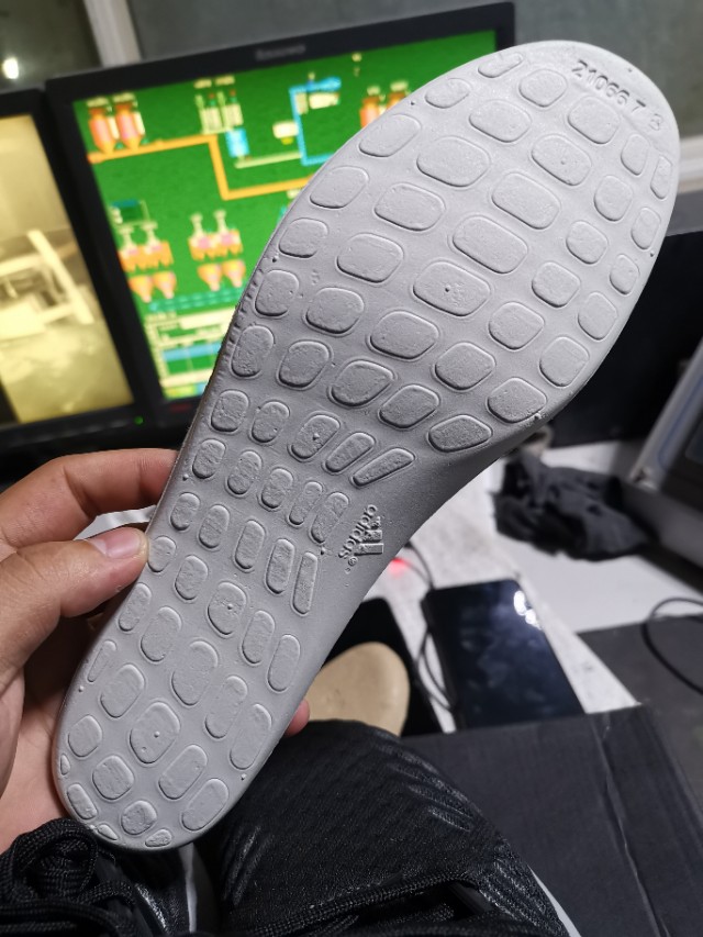 阿迪达斯小椰子阿尔法测评,阿迪阿尔法小椰子真假