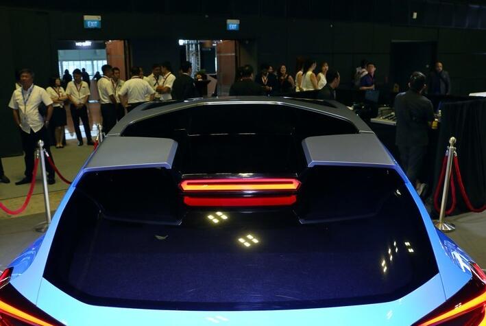 吉姆尼和斯巴鲁哪个可玩性高,19款全新改款吉姆尼