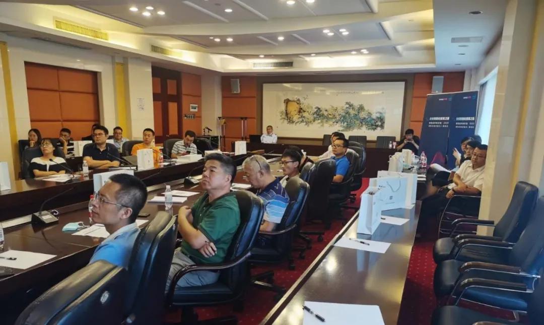 CIO智行社加啤酒节，工业互联网之都青岛站干货“醉”人