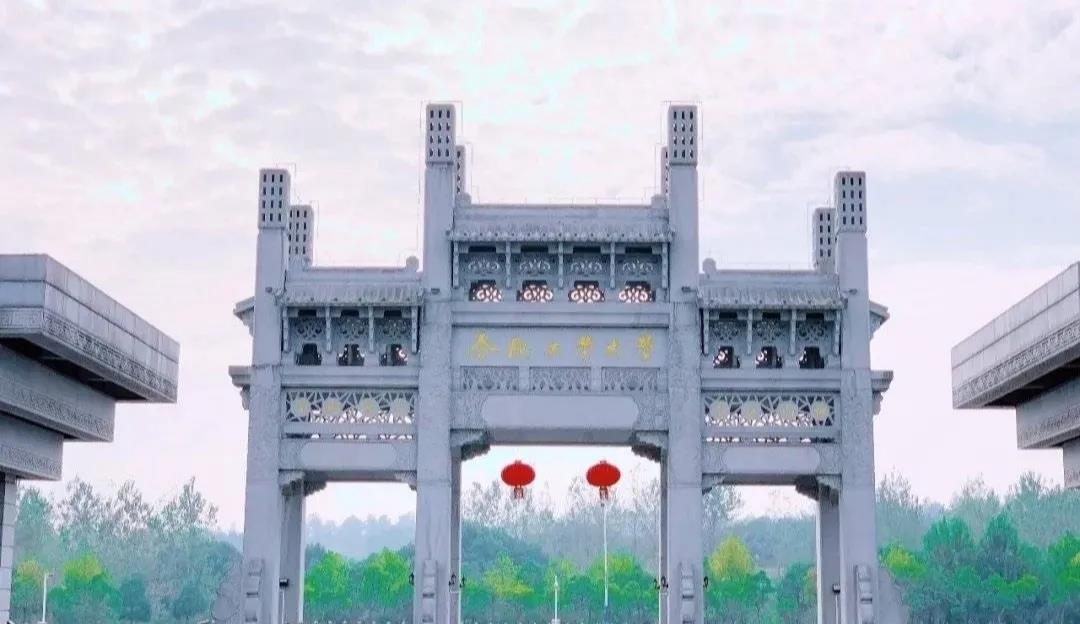 5大校区，占地超7千亩，图书馆藏书340余万册！安徽这所高校大到心累