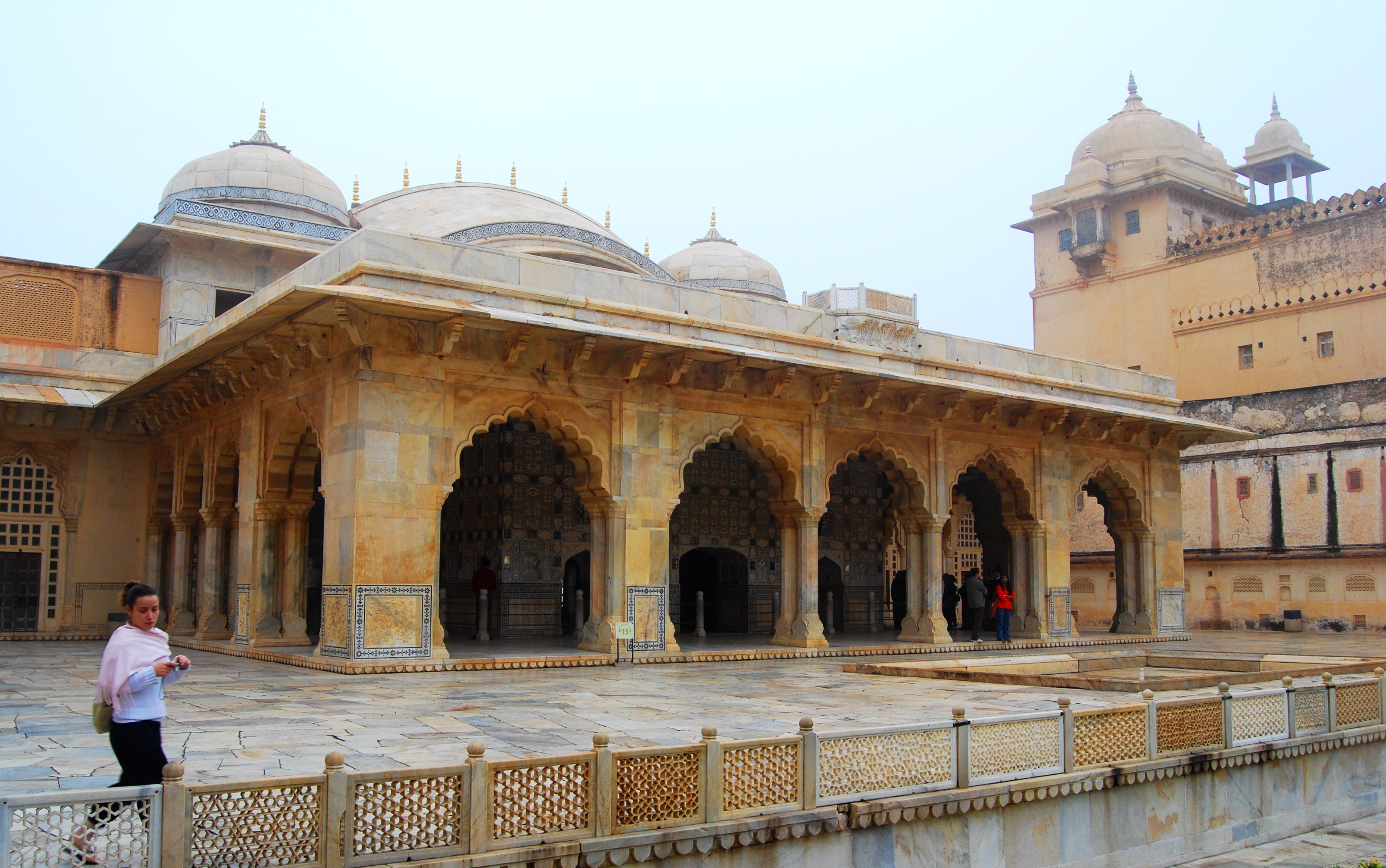 琥珀堡皇宫图片,琥珀堡镜宫