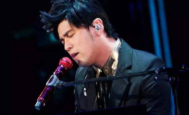 这位哥喜欢第一，因为配得上