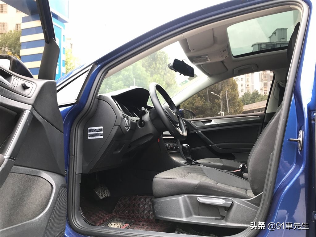 7万元买二手高尔夫好还是买新车,7万多买个二手车值吗