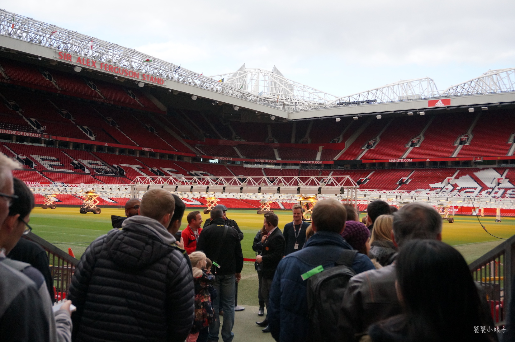 c罗重返曼联穿几号球衣,探秘更衣室