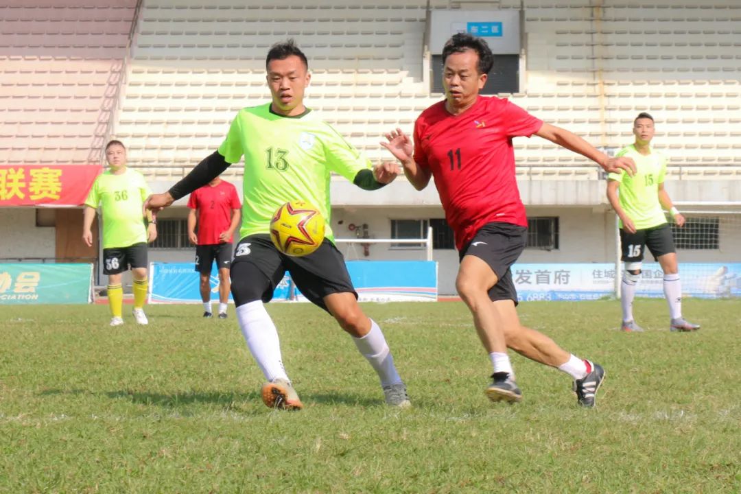 以小打大中国足球,以小打大足球荣获亚军