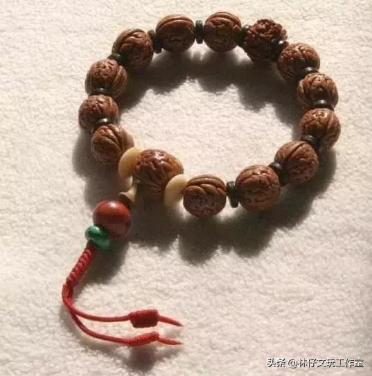 佛珠手串中间绳结打法,小佛珠手串怎么穿绳打结