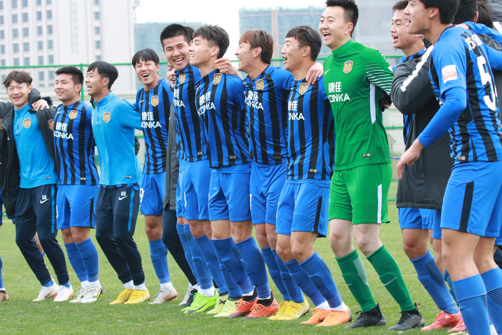 苏宁球员名单小将,苏宁球员训练