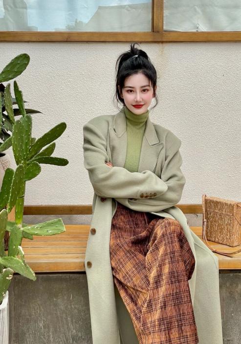 韩系大衣如何搭配冬季,韩系大衣怎么穿搭温柔气质