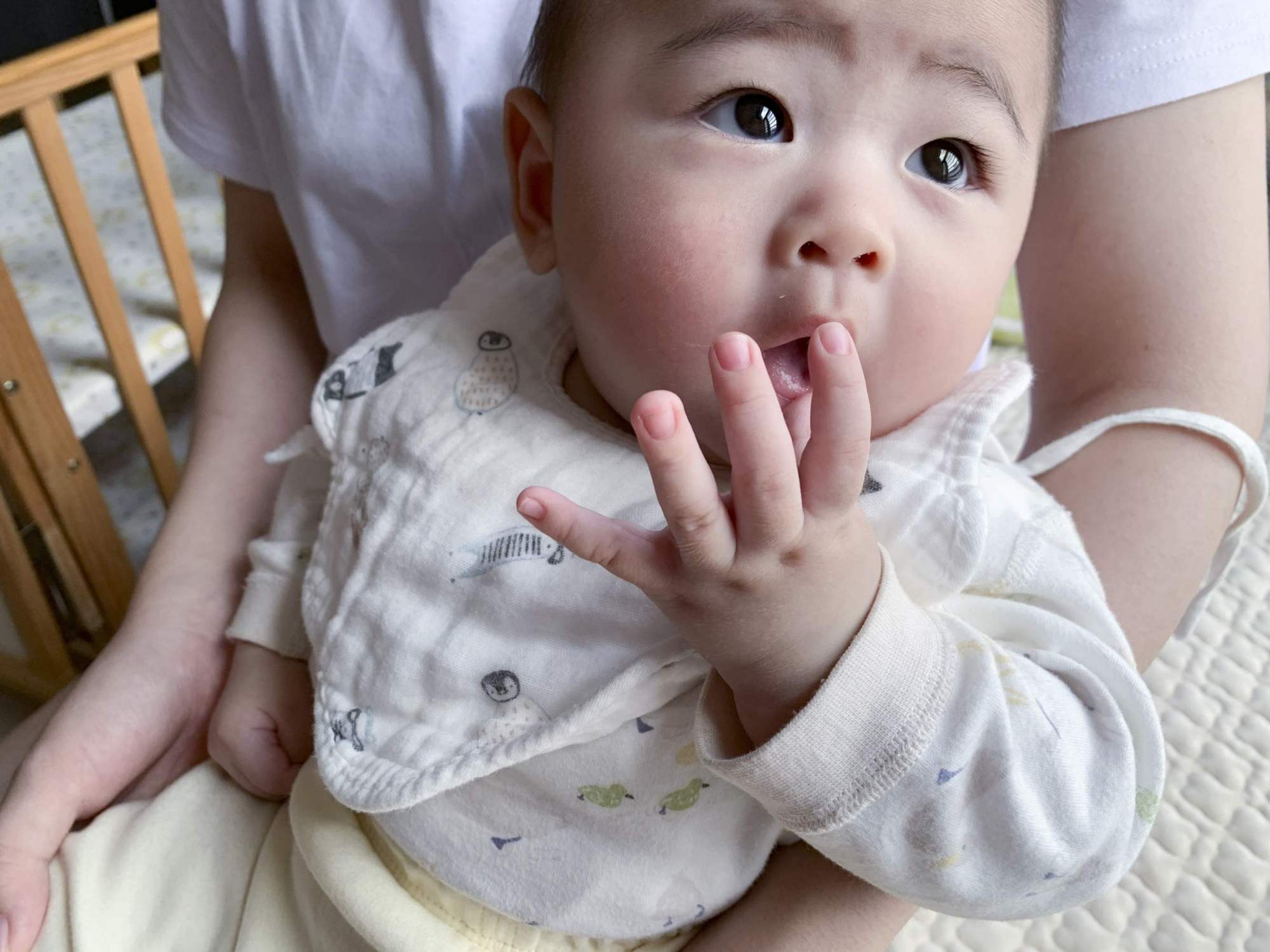 孩子湿疹痒老抓破皮肤怎么办,儿科医生皮肤湿疹