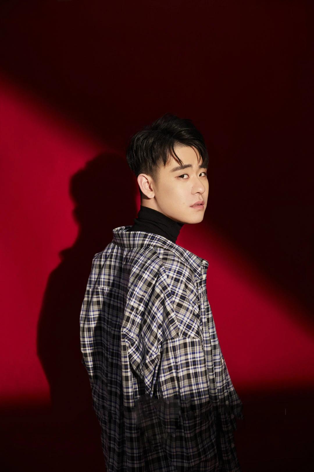 张云雷换了发型才火的,张云雷不忍直视自己的发型