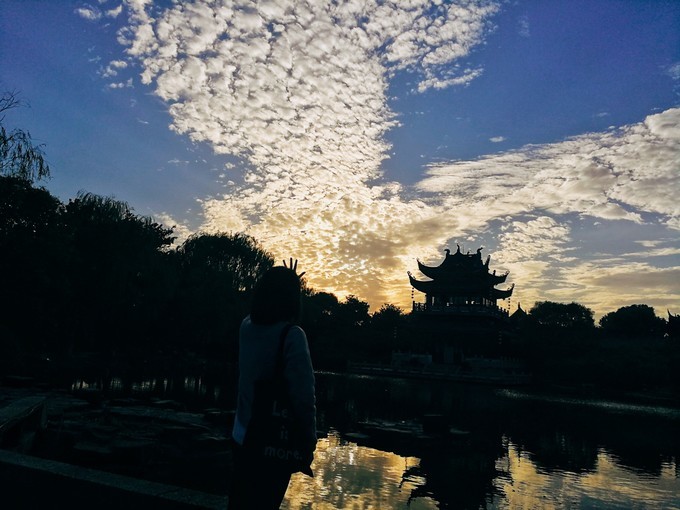 杭州西湖乌镇苏州南京上海攻略,天青色等烟雨乌镇旅游