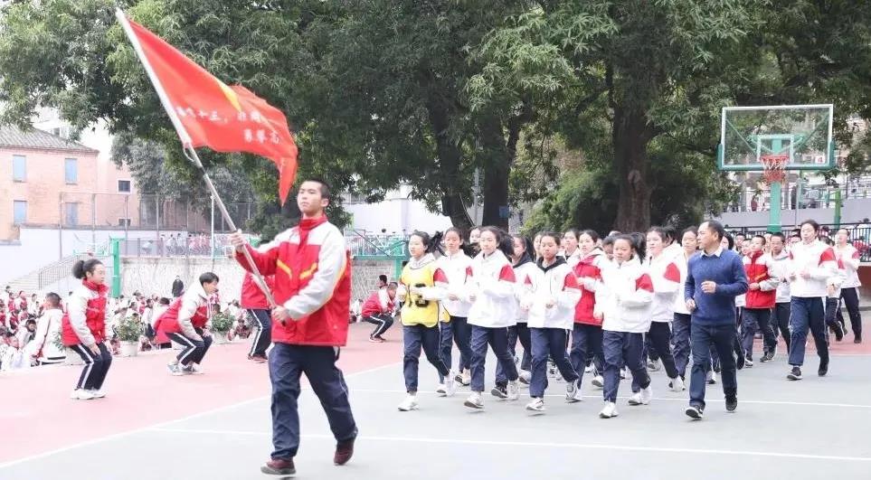 福州市贵族中学,福州高中三年的学费