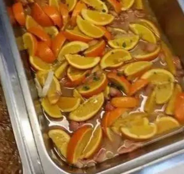 大学食堂最火烤鸭饭,天津学校烤鸭