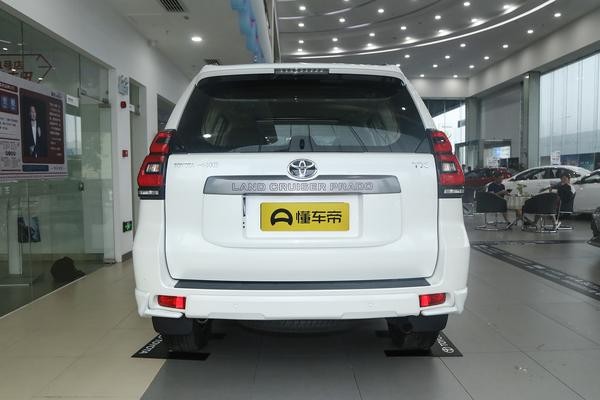 18款国产3.5普拉多越野测试,普拉多非承载式车身高速越野