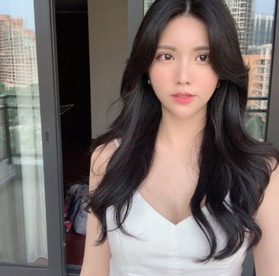 恒大太太团美女图片,恒大太太团金英权老婆