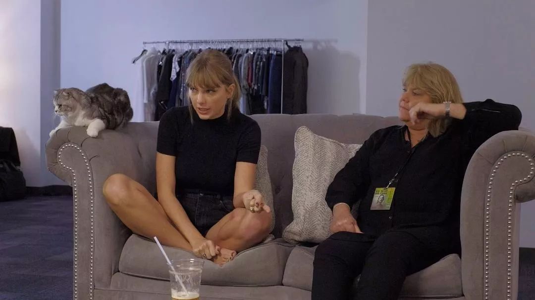 2万人打了5星，看完这部纪录片，才明白她为什么是美国顶级流量