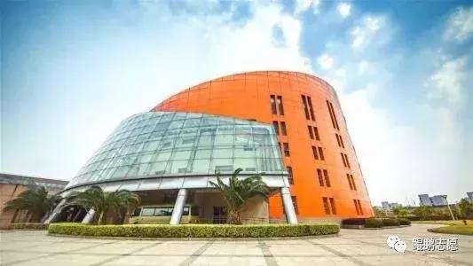 每日一校中央财经大学,每日一校走进中国传媒大学