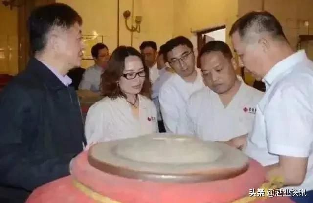 酒鬼酒馥郁香型与酱香的区别,馥郁香型白酒酒鬼酒