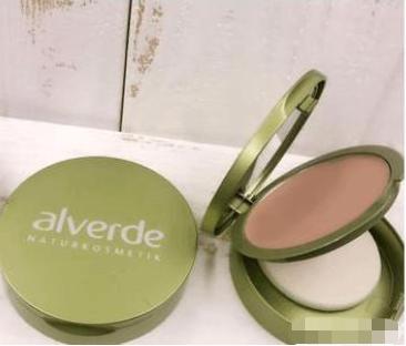 孕妇哪些彩妆需要买专用的产品,孕妇专用彩妆比普通彩妆危害小吗