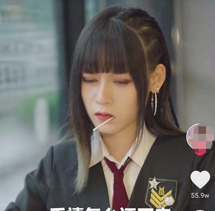 火遍全网的“小魔女”：一年涨粉1000万，学会3个技巧很重要