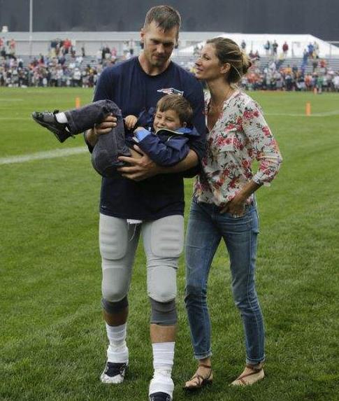 布雷迪新恋情,布雷迪婚姻状况
