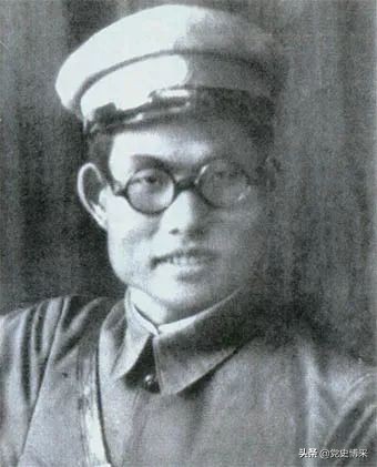 开国大将，主持海军30载，打破世界海军史任职时间最长纪录，被毛主席特批为终身海军司令