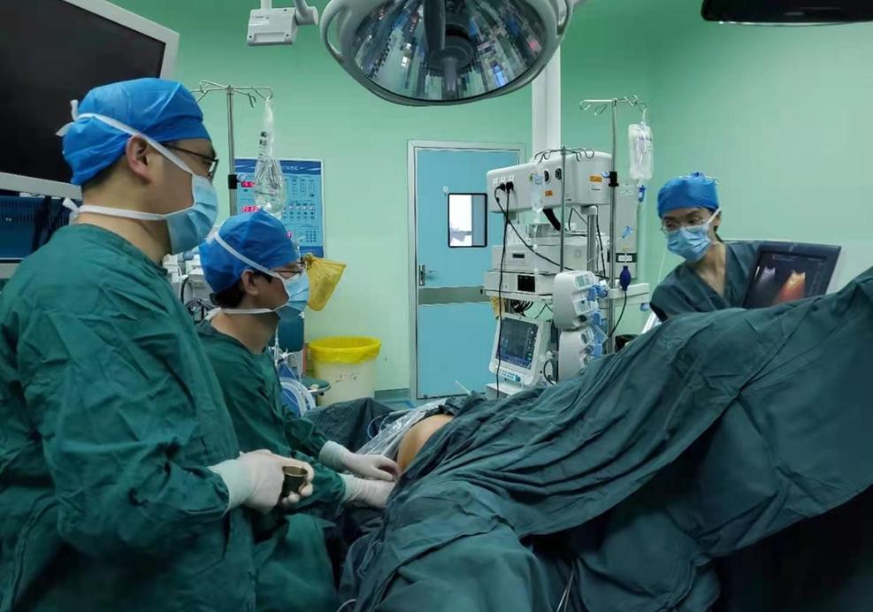 胃癌转移肝介入治疗有疗效吗,胃癌转移到肝脏做靶向治疗