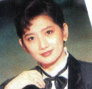 被亲父毒打性侵,多次自杀亲妈视而不见,刘玉璞的人生有多惨