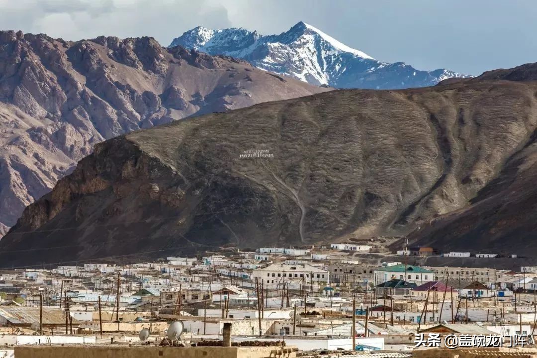 *疆新**往西，这片神奇的处女地，去一次相当环游大半个世界！