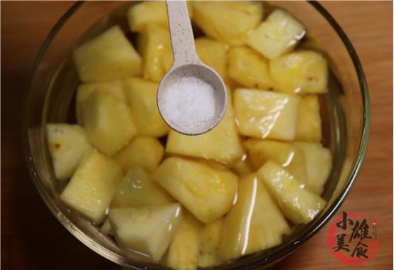 吃菠萝前要怎样处理才好吃,吃菠萝正确的小技巧