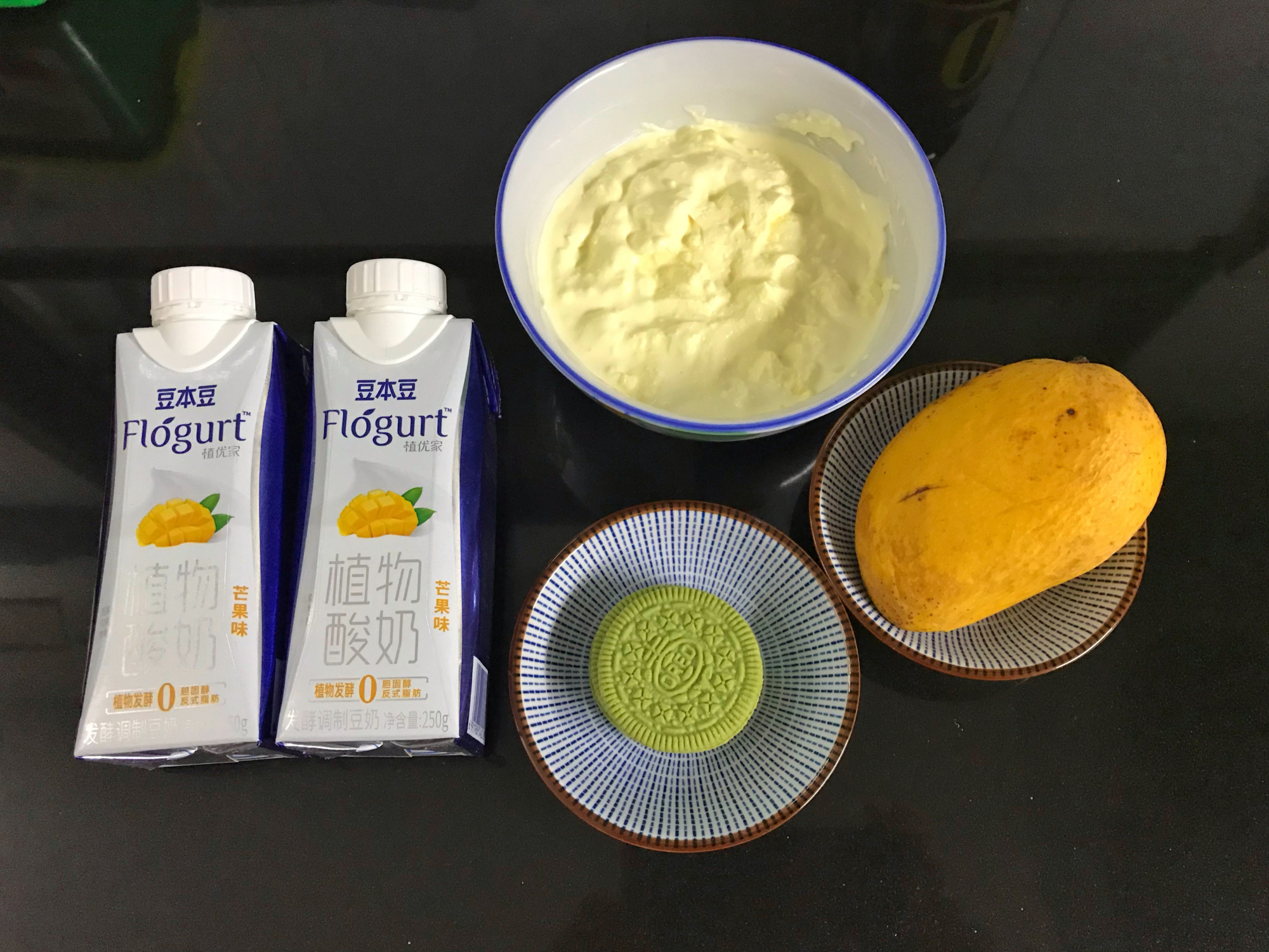 冰淇淋三明治怎么做,有冰箱就能做的冰淇淋