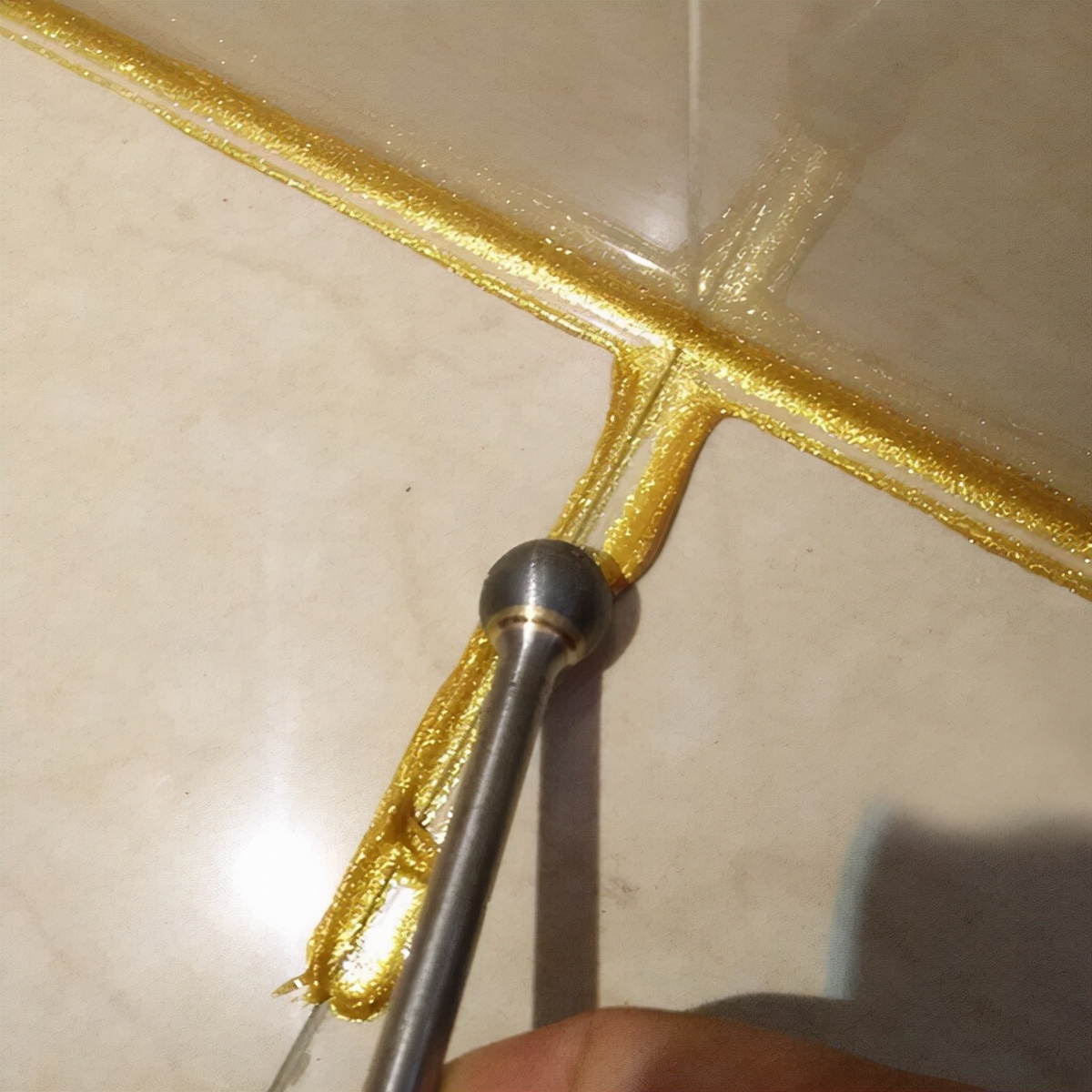 墙角美缝的步骤方法技巧,做美缝的步骤视频教程