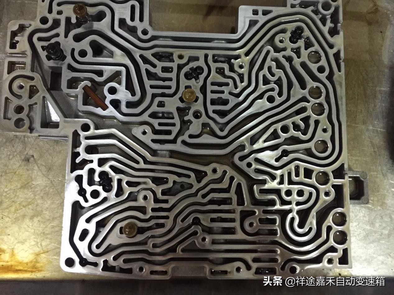 宝马523变速箱打滑修复多少钱,宝马523变速箱打滑严重