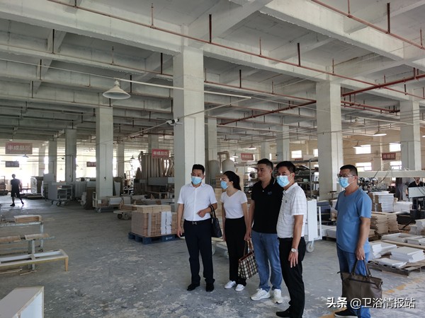 广东潮州浴室柜发展,潮州浴室柜厂家