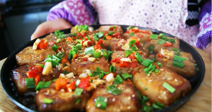 亲戚都喜欢吃的饭菜,一家人吃了发霉的食品