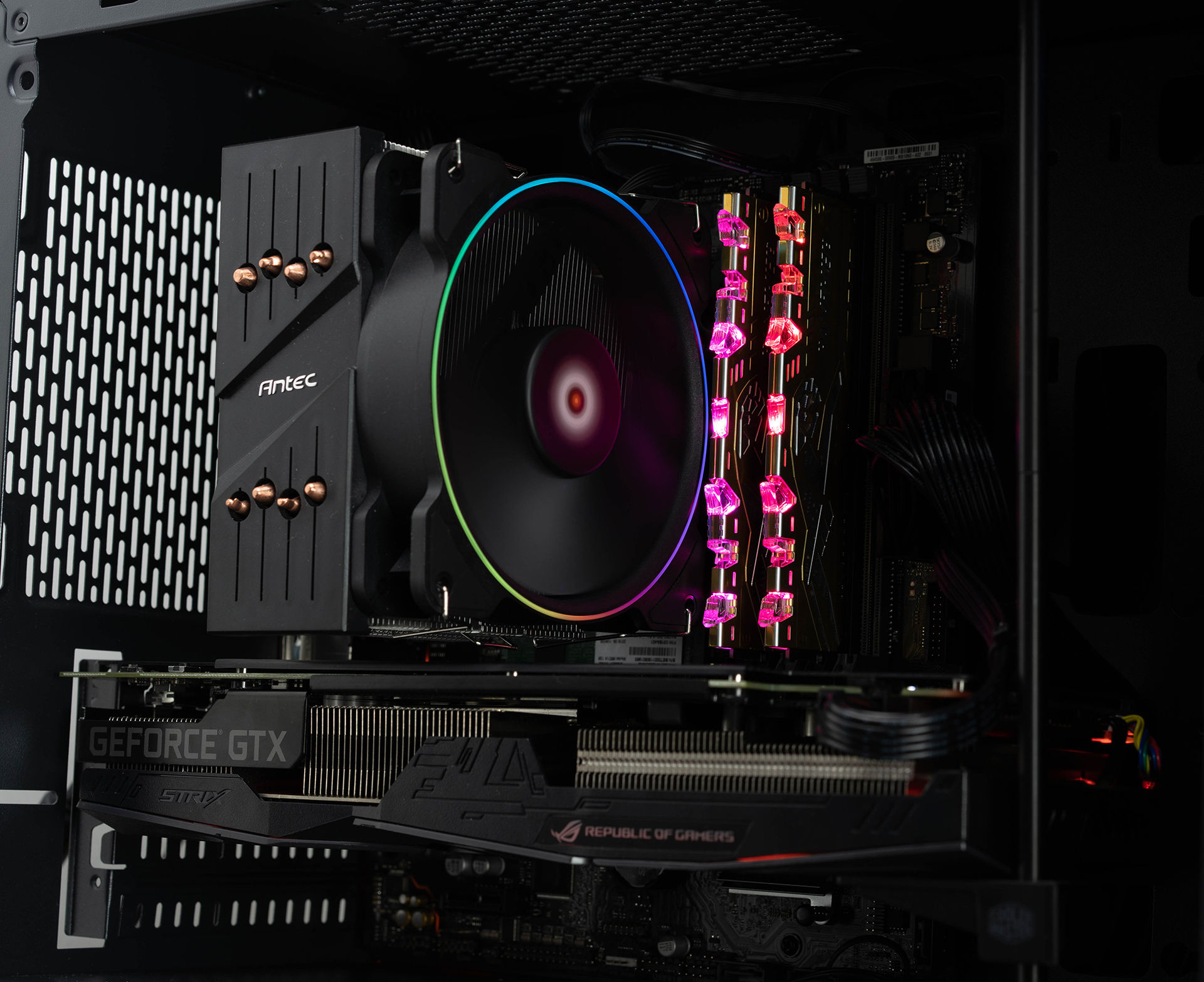 有了这台性能小钢炮未来2年游戏不用愁