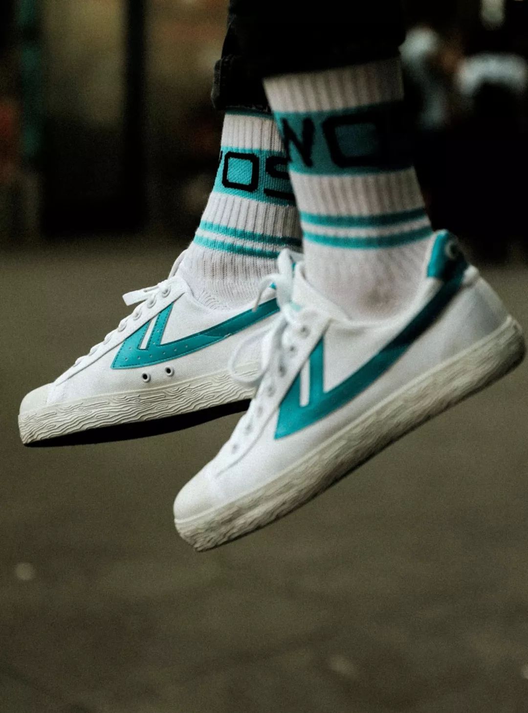 回力鞋哪一款最经典,真正的回力鞋多少一双