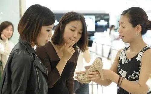 榕榕演员,榕榕爱情公寓