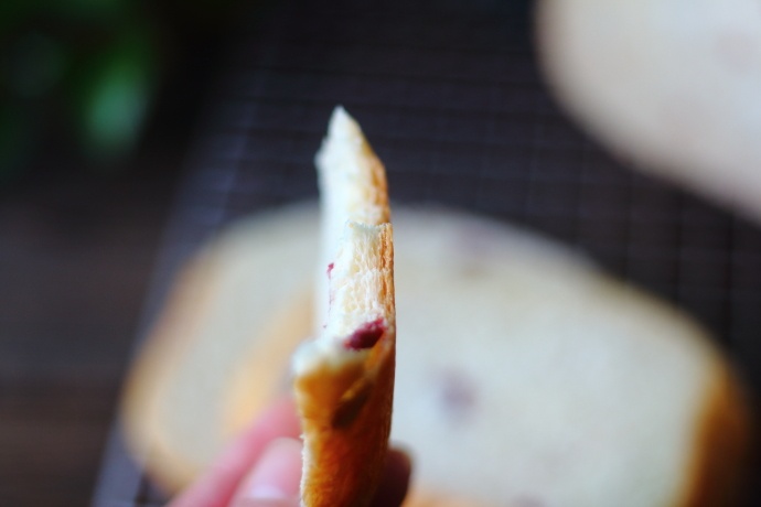 面包机一键做吐司面包做法,面包机一键自制松软面包