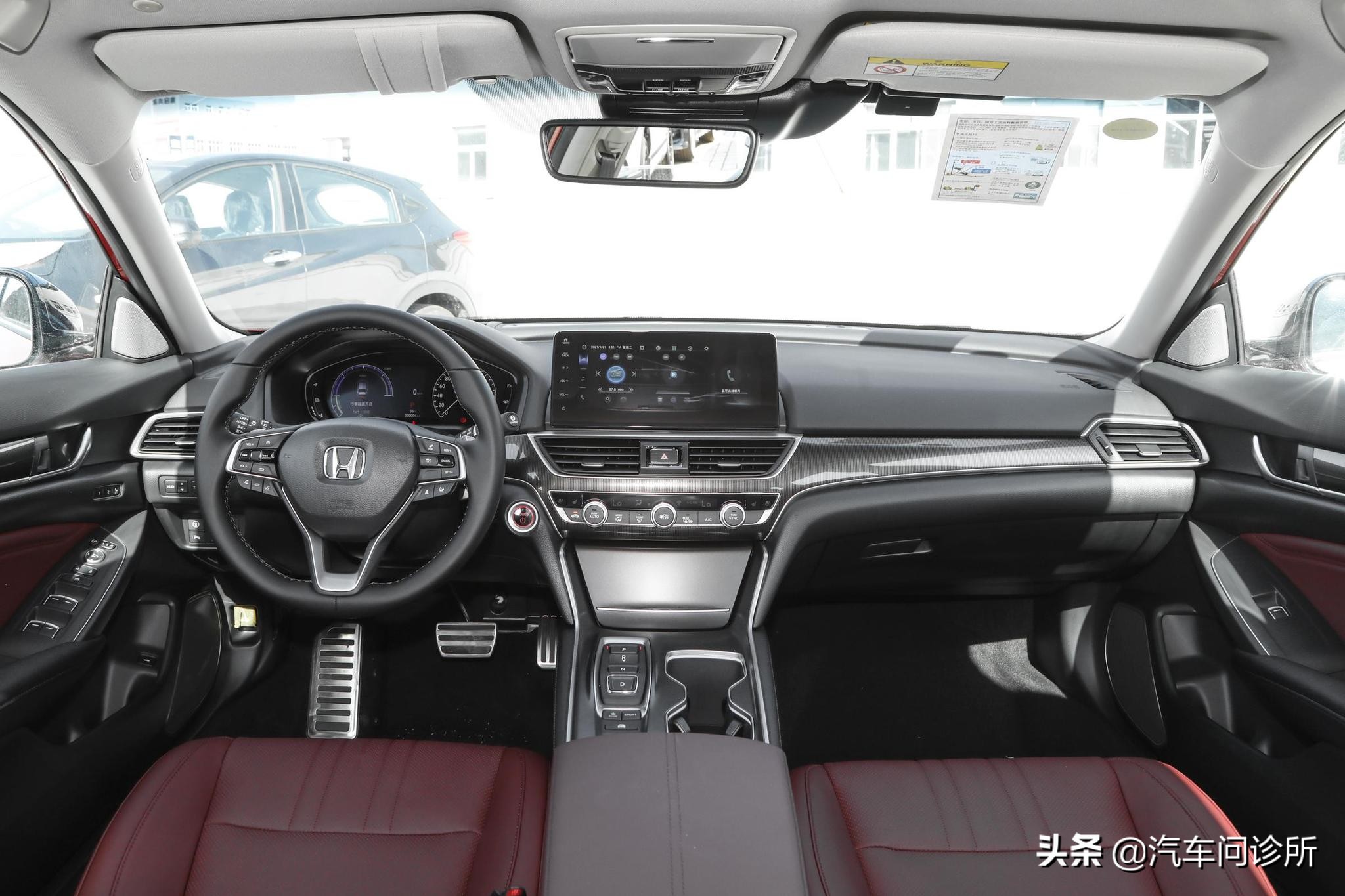 混动和纯电动汽车该如何选择,混动和纯电动汽车有什么区别