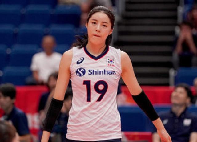 李多英李多贤是双胞胎吗,排坛美人