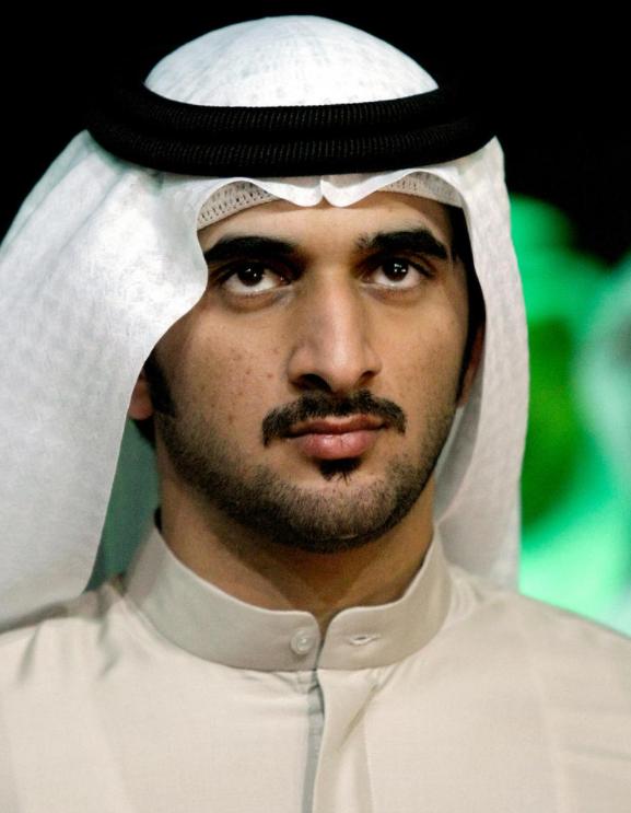 迪拜太子妃引得兄弟反目，和王子订婚又被退婚，11年后29岁嫁表哥