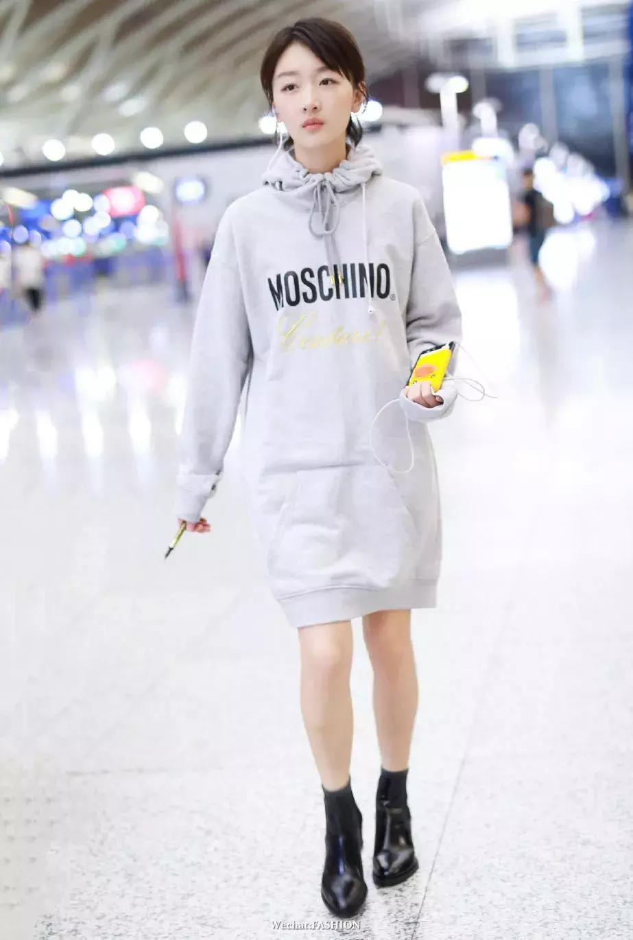 卫衣配什么裙子好看春天,卫衣裙子怎么搭配才好看