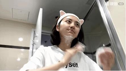 景甜上韩国热搜,景甜上海人间水蜜桃