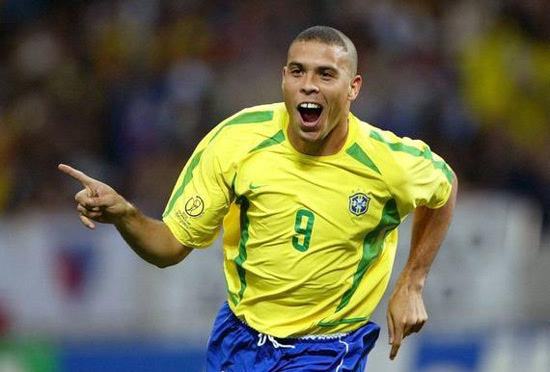 谁是最佳球员梅西,谁是足坛历史上进球最多的球员