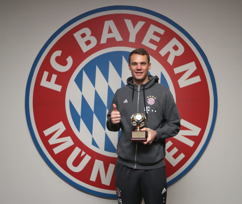 布冯当选iffhs评选的历史最佳门将,iffhs年度最佳门将候选